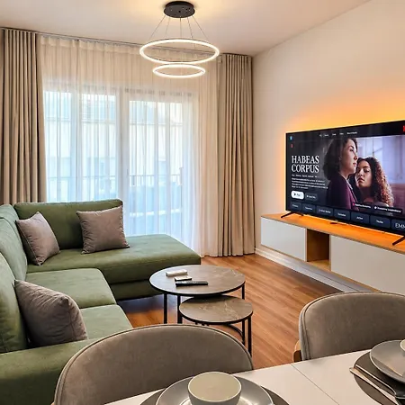 Matisse No37 - 2 Bedroom With Parking At Aura Complex Daire *