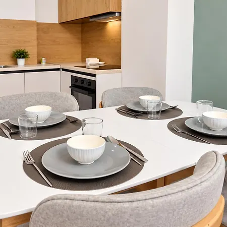 Matisse No37 - 2 Bedroom With Parking At Aura Complex *