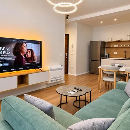 Matisse No37 - 2 Bedroom With Parking At Aura Complex *